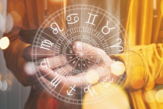 Astrology,Smartphone,App,Concept,,Man,Using,Mobile,Smart,Phone,,Closeup Astrology,Smartphone,App,Concept,,Man,Using,Mobile,Smart,Phone,,Closeup